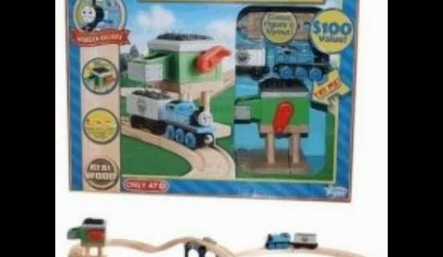 Thomas Trackmaster vs Wooden Railway – Which is Best for YOU?